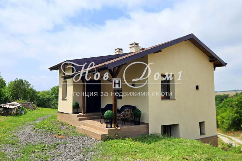 House in област София, Bahalin