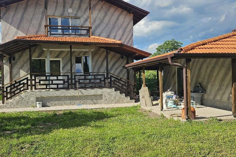 House in Oblast Pernik, Begunovci