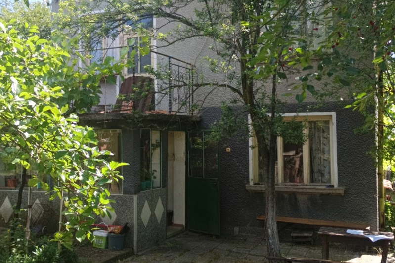 Къща в Перник, с. Богданов дол