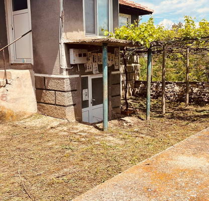 Photo 2 — House in Yambol, Botevo