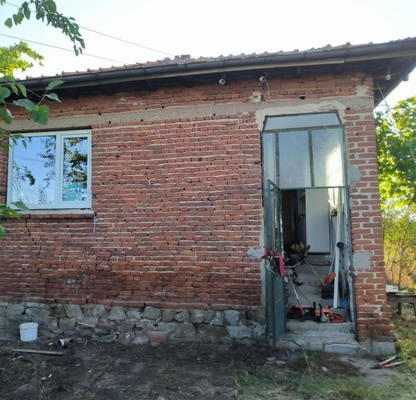 Снимка 2 — Къща в Пловдив, с. Царимир