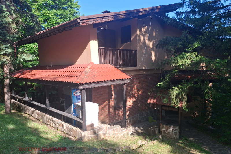 House in Oblast Montana, Cvetkova Bara