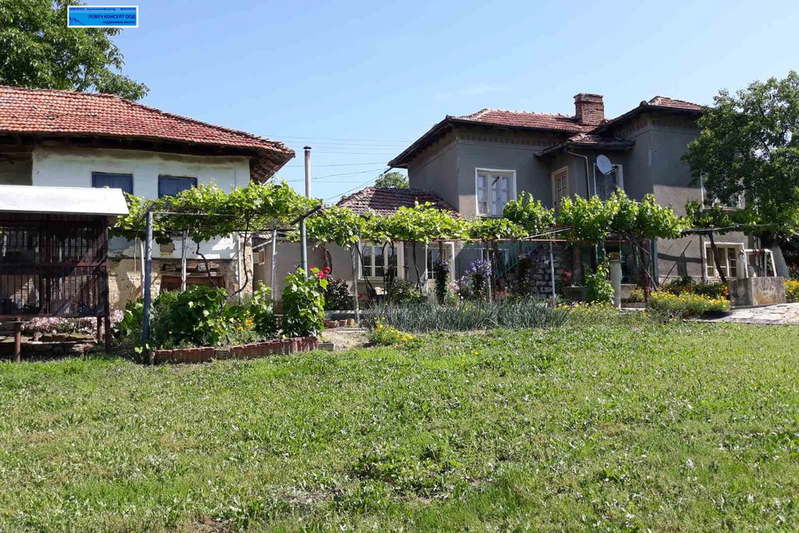 House in Oblast Lovech, с. Деветаки