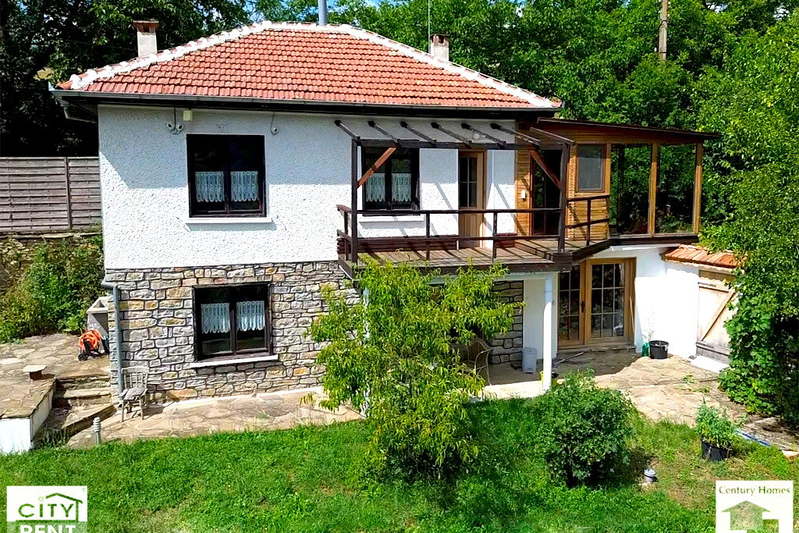 House in Oblast Gabrovo, Dobromirka