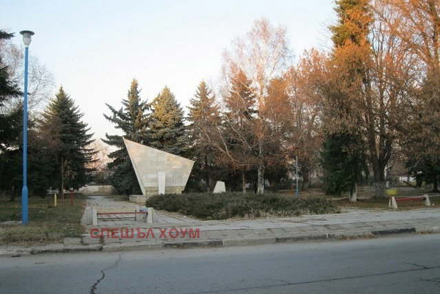 House in област София, Doganovo
