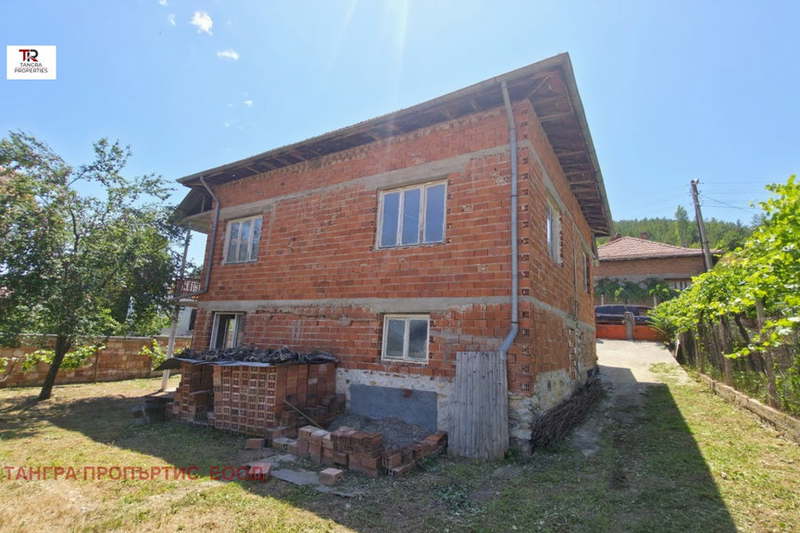 House in Oblast Kyustendil, Dragovishtica