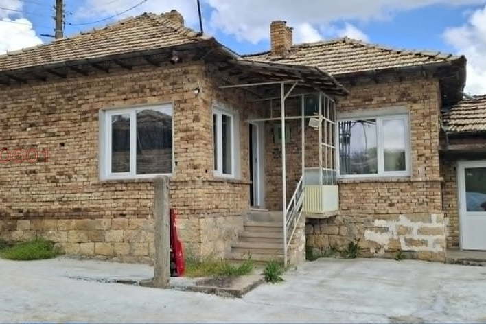 Къща в Търговище, с. Гагово