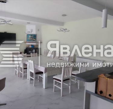 Photo 4 — Spacious 6-bedroom house in Golyam Izvor village, Lovech