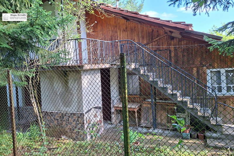 Къща в София, с. Горни Окол
