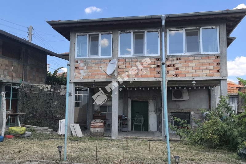 Къща в Ямбол, с. Ханово