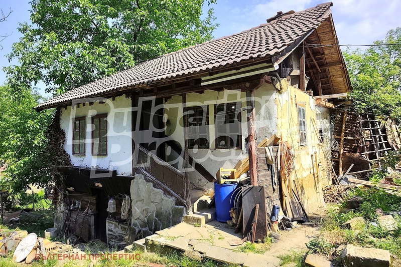 Къща в Габрово, с. Харачерите