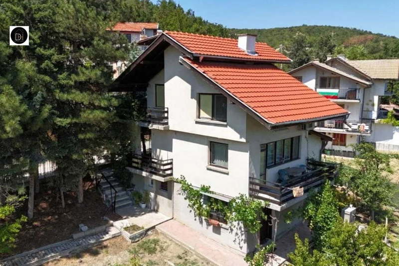 House in Oblast Plovdiv, Hrabrino