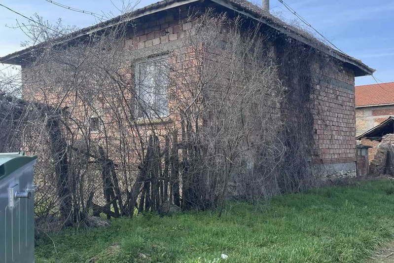 Къща в Плевен, с. Искър
