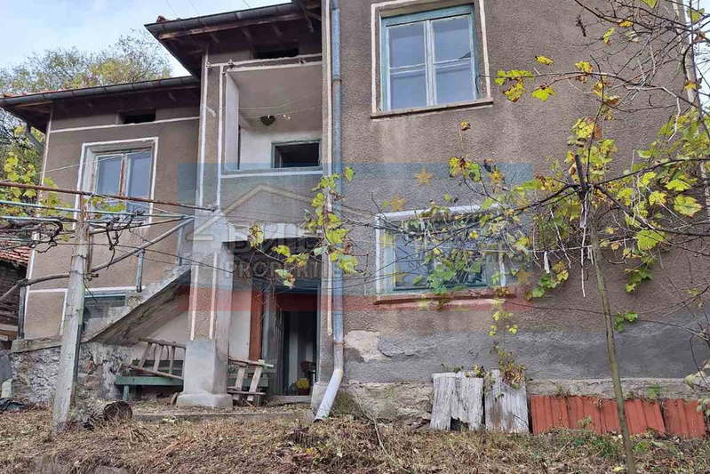 Къща в Кюстендил, с. Кременик