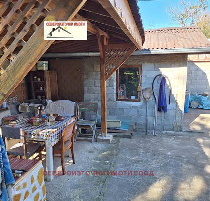 Снимка 4 — Двуетажна къща с 4 стаи в с. Крумово, област Варна