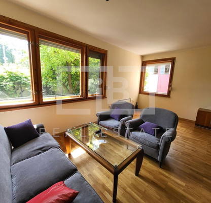 Photo 5 — House in Lozen