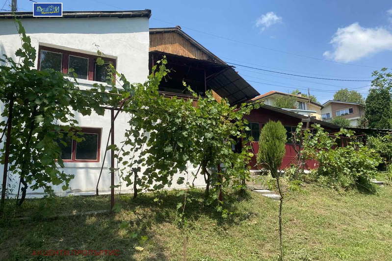 House in Oblast Veliko Tyrnovo, Malki Chiflik