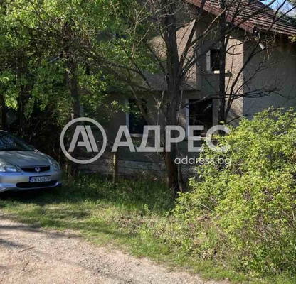 Photo 2 — House in област София, Novi Han
