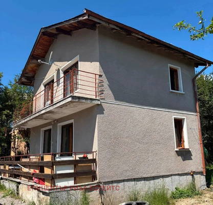 Снимка 2 — Къща в Перник, с. Планиница