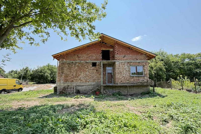 House in Pleven, Podem