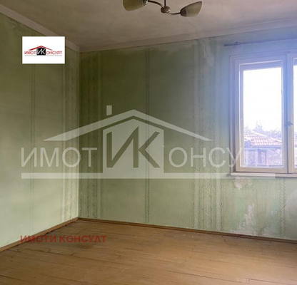 Снимка 4 — Къща във Велико Търново, с. Поликраище