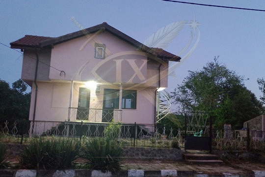 Two-storey house with 4 bedrooms in Priseltsi village, Burgas region