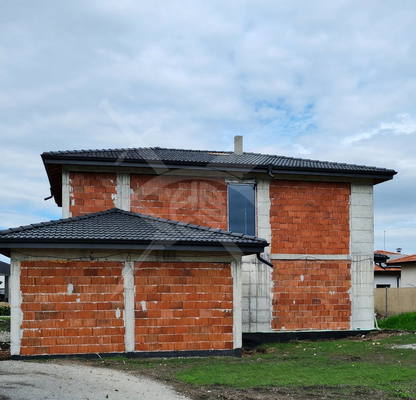 Photo 3 — House in област София, Prolesha