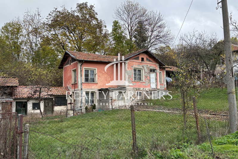 House in Oblast Pernik, Rasnik