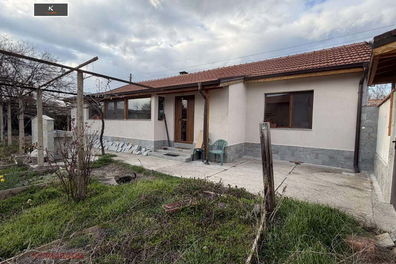 House in Oblast Stara Zagora, Ryjena