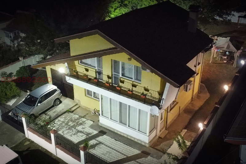 House in Oblast Dobrich, Senokos