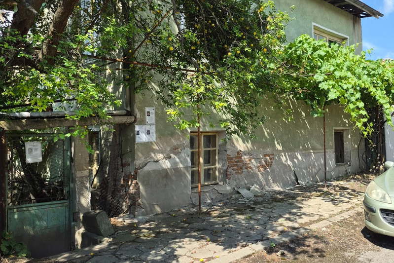 House in Oblast Kyustendil, Shishkovci