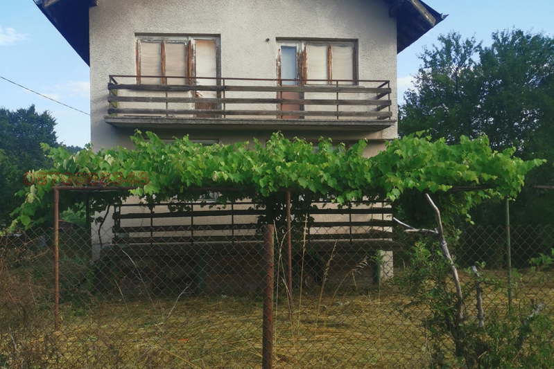 Къща в София, с. Шума