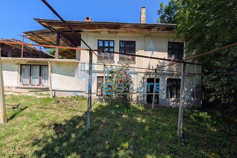 Къща във Велико Търново, с. Сливовица