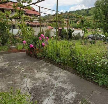 Снимка 4 — Къща в Стара Загора, с. Средногорово