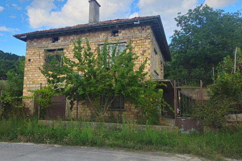 House in Oblast Shumen, Srednya