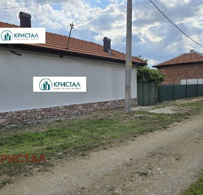 Снимка 2 — Къща в Пловдив, с. Стрелци