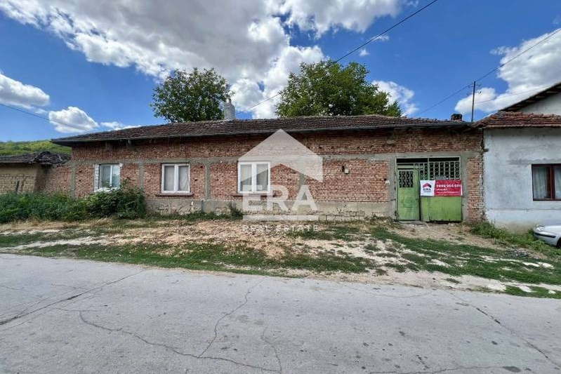 House in Oblast Ruse, Svalenik