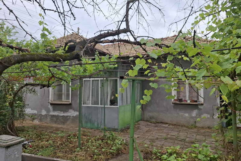 House in Oblast Pleven, Telish