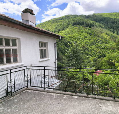 Photo 5 — House in Oblast Smolyan, Tyryn