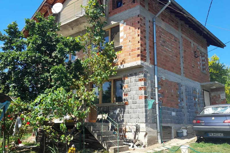 House in Oblast Pernik, Velkovci