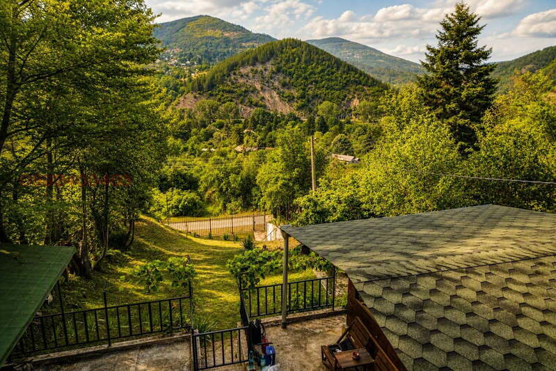 House in област София, Vlado Trichkov