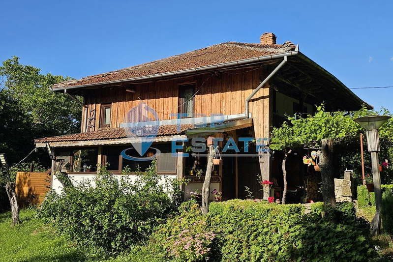 House in Veliko Tyrnovo, Yakovci
