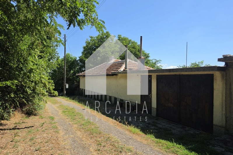Къща в Стара Загора, с. Златна ливада