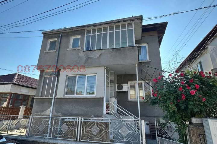 House in Silistra, Centyr
