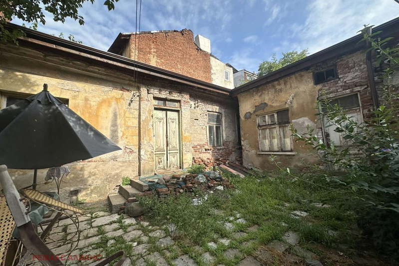 House in Sofiya, Centyr
