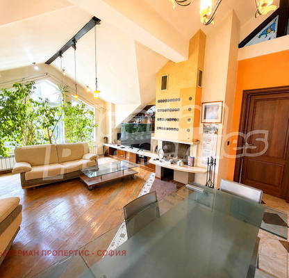Photo 2 — House in Sofiya, Centyr