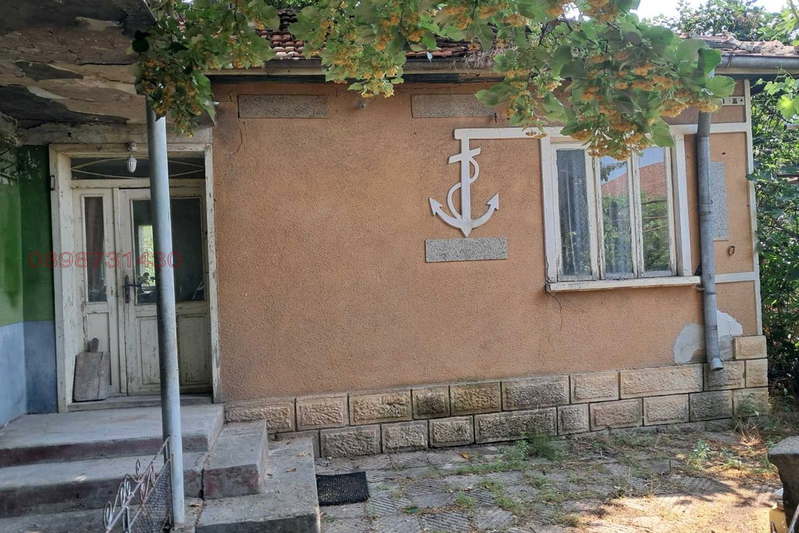 Къща в Добрич, Тервел
