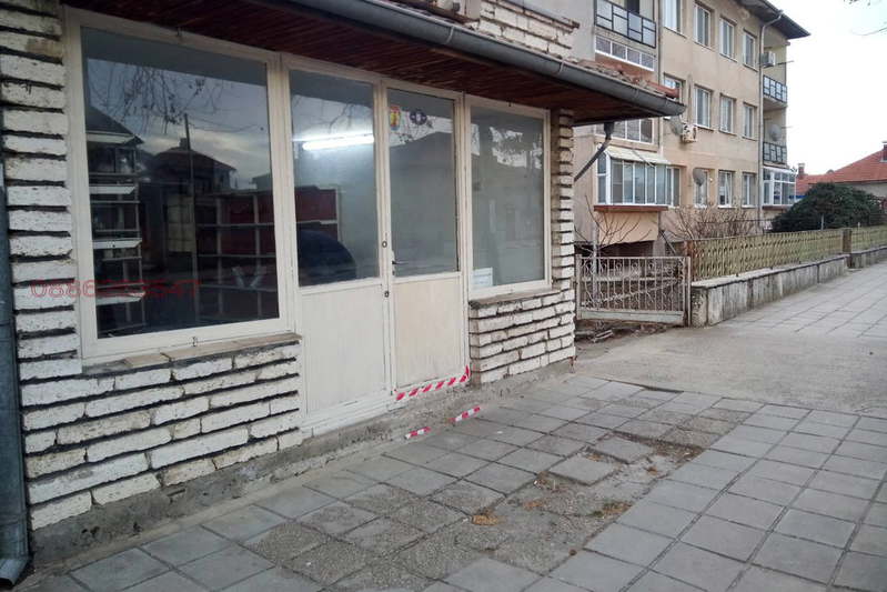 Къща в Добрич, Тервел
