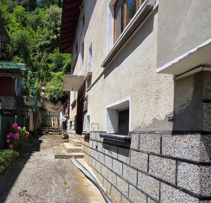 Photo 2 — House in Oblast Lovech, Troyan