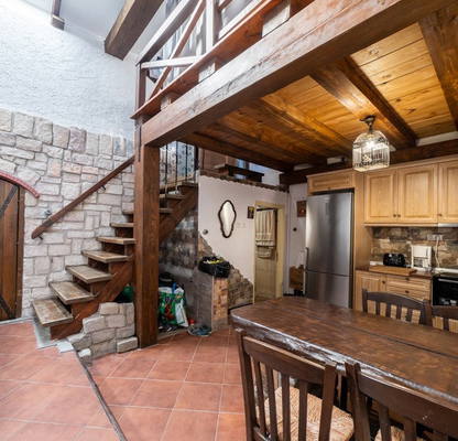 Photo 5 — House in Varna, Centyr